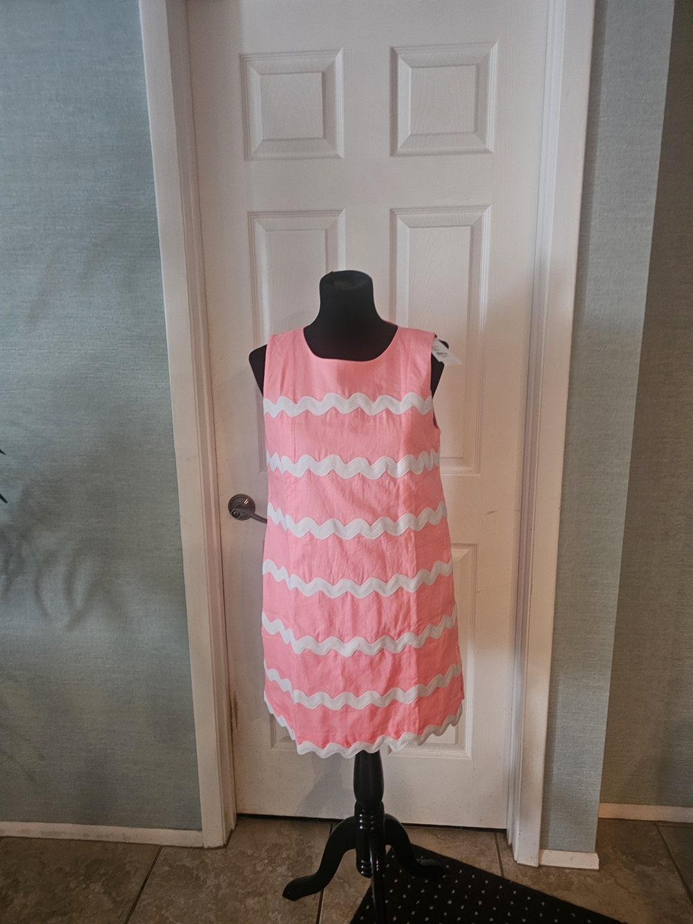 Lilly Pulitzer Pink Sleeveless Scallop Stripe Shift Dress